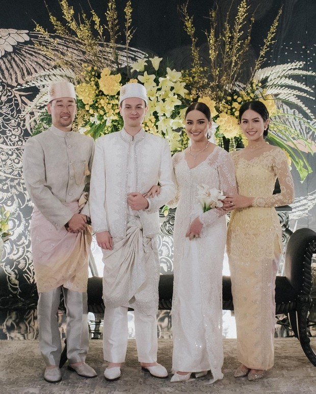 Maudy Ayunda, Amanda Khairunnisa, Tavan Dutton, Jesse Choi/ Foto: Instagram/maudyayunda Maudy Ayunda, Amanda Khairunnisa, Tavan Dutton, Jesse Choi