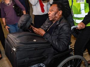 Pengobatan Kanker Gagal, Pele Kritis