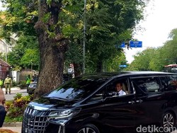 Kaesang Absen Saat Keluarga Kumpul di Restoran Solo, Jokowi: Dipingit