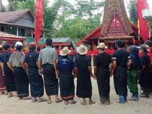 Tari Mabadong: Makna, Pola Lantai, Busana dan Tata Caranya