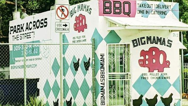 Unik! Intip Suasana dan Menu di Restoran BBQ Paling Mungil