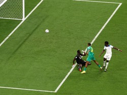 Bukayo Saka menegaskan keunggulan Inggris lewat gol pada menit ke-57.