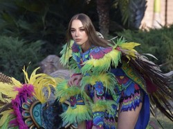 Momen Ngeri Kontestan Ratu Kecantikan Kesetrum saat Tampil di Panggung