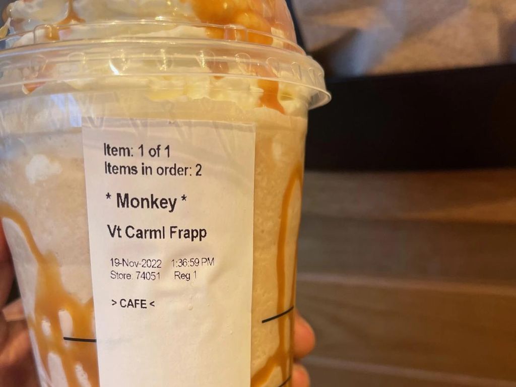 Bule Ketagihan Lemper dan Barista Rasis Sebut Pelanggan Monyet Bule Ketagihan Lemper dan Barista Rasis Sebut Pelanggan Monyet
