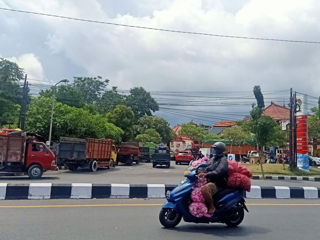 Terjawab Biang Kerok Krisis Solar di Bali yang Bikin Antre di SPBU Terjawab Biang Kerok Krisis Solar di Bali yang Bikin Antre di SPBU