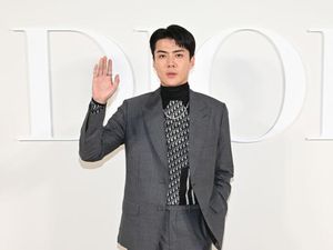 Heboh Sehun EXO Dituding Punya Pacar yang Sedang Hamil, Cek 4 Faktanya! Heboh Sehun EXO Dituding Punya Pacar yang Sedang Hamil, Cek 4 Faktanya!