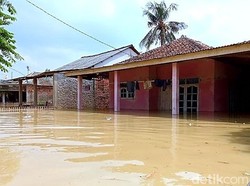 Banjir di Karawang, 232 Rumah Terendam hingga 858 KK Mengungsi