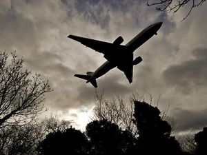 Sosok di Balik Rencana Terbangnya Maskapai Baru RI Surya Airways Sosok di Balik Rencana Terbangnya Maskapai Baru RI Surya Airways