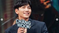 8 Gaya Ji Chang Wook yang Betah di Jakarta, Bikin Heboh Pamer Foto Renang