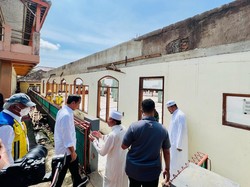 Jokowi Tinjau Sekolah hingga Ponpes Terdampak Gempa di Cianjur