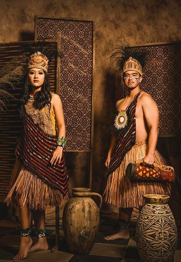 Kaesang dan Erina Gudono/Foto: Instagram @kaesangp Potret Prewedding Kaesang dan Erina Gudono Memakai Pakaian Adat Papua