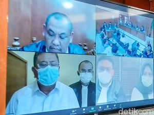 Korban Eks Ketua DPRD Jabar Keluarkan Rp 25 M untuk Kampanye Korban Eks Ketua DPRD Jabar Keluarkan Rp 25 M untuk Kampanye
