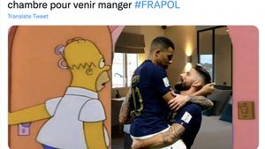 Meme Selebrasi Giroud dan Mbappe yang Membagongkan