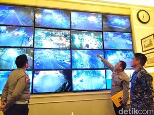 Polisi Siap Tembak Gangster Surabaya Jika Berulah dan Membahayakan Polisi Siap Tembak Gangster Surabaya Jika Berulah dan Membahayakan