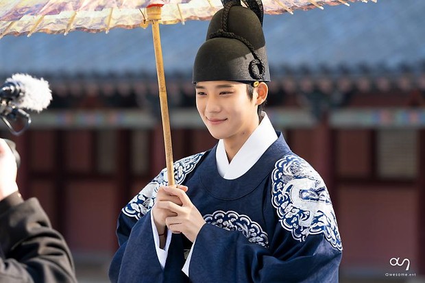 Under The Queen's Umbrella Tamat, Moon Sang Min Beberkan Tipe Ideal dan ...