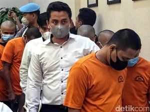 9 Orang Penimbun Solar di Sukabumi Ditangkap! 9 Orang Penimbun Solar di Sukabumi Ditangkap!