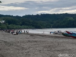 Deretan Bencana dan Hoaks Hantam Geliat Pariwisata Pangandaran