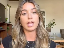 Wanita Ini Ceritakan Horor di Pesawat: Terpaksa Duduk di Muntahan Orang