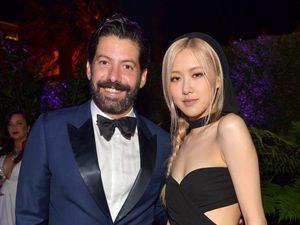 Rose BLACKPINK Digosipkan Pacaran dengan Bos Spotify, Ini Sosoknya