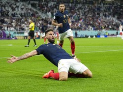 Tampil dominan, Prancis baru bisa menjebol gawang Polandia pada menit ke-44 lewat Olivier Giroud. AP/Ebrahim Noroozi