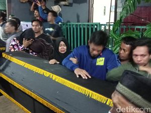 Cerita Sedih Korban Laka Maut Jurang Sarangan, Cari Istri yang Ternyata Tewas Cerita Sedih Korban Laka Maut Jurang Sarangan, Cari Istri yang Ternyata Tewas