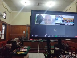 Pria di Surabaya Jadi Pesakitan Usai Tikam Pacar Mantan Istri