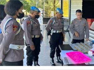 Mendadak, 36 Anggota Ditresnarkoba Polda NTT Dites Urine Mendadak, 36 Anggota Ditresnarkoba Polda NTT Dites Urine