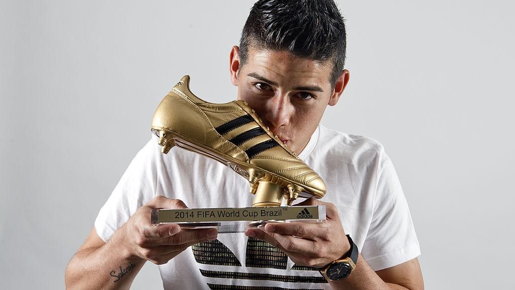 5 Pemain Peraih Sepatu Emas di Piala Dunia, Tahun Ini Siapa? 5 Pemain Peraih Sepatu Emas di Piala Dunia, Tahun Ini Siapa?