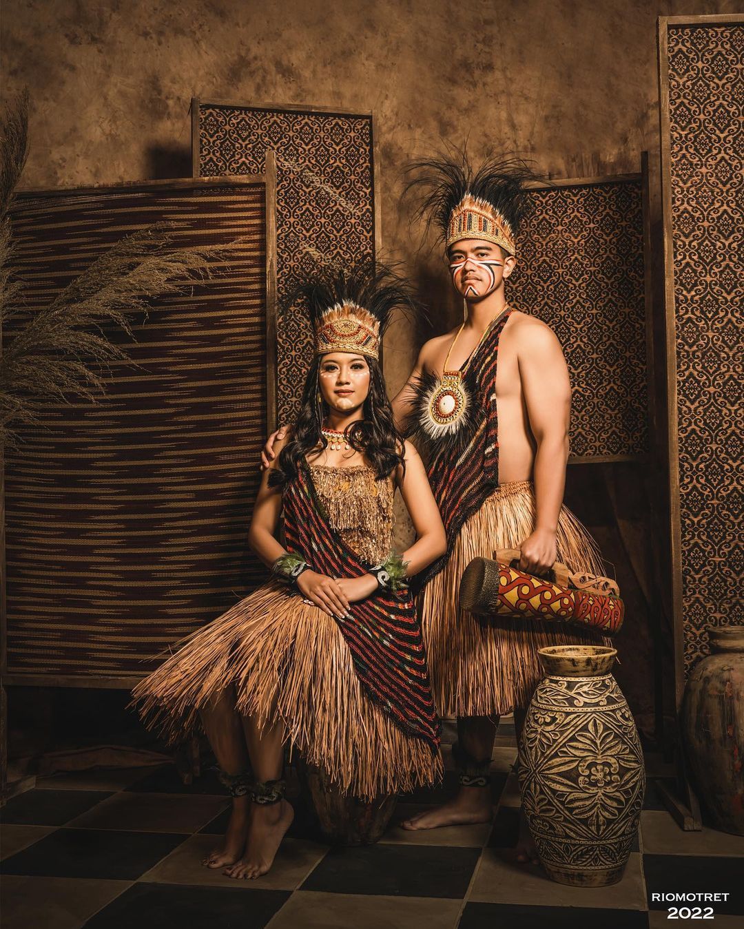 Busana Pre-Wedding Ala Erina Gudono & Kaesang Pangarep