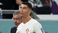 Lihat Lagi Momen Ronaldo Ngambek Saat Diganti