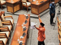 Iskan Qolba Lubis Minta Maaf Usai Walk Out di Pengesahan RKUHP