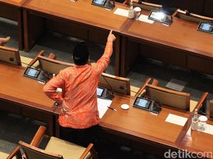Debat Panas Anggota Fraksi PKS Saat Pengesahan RKUHP Debat Panas Anggota Fraksi PKS Saat Pengesahan RKUHP