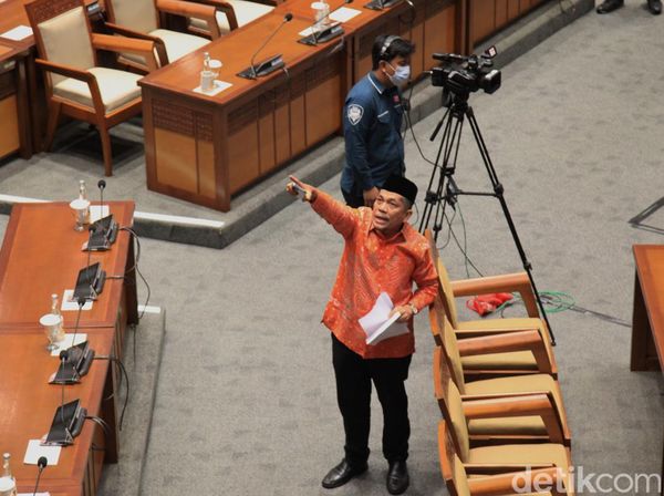Debat Panas Pengesahan RKUHP, Anggota PKS Walk Out
