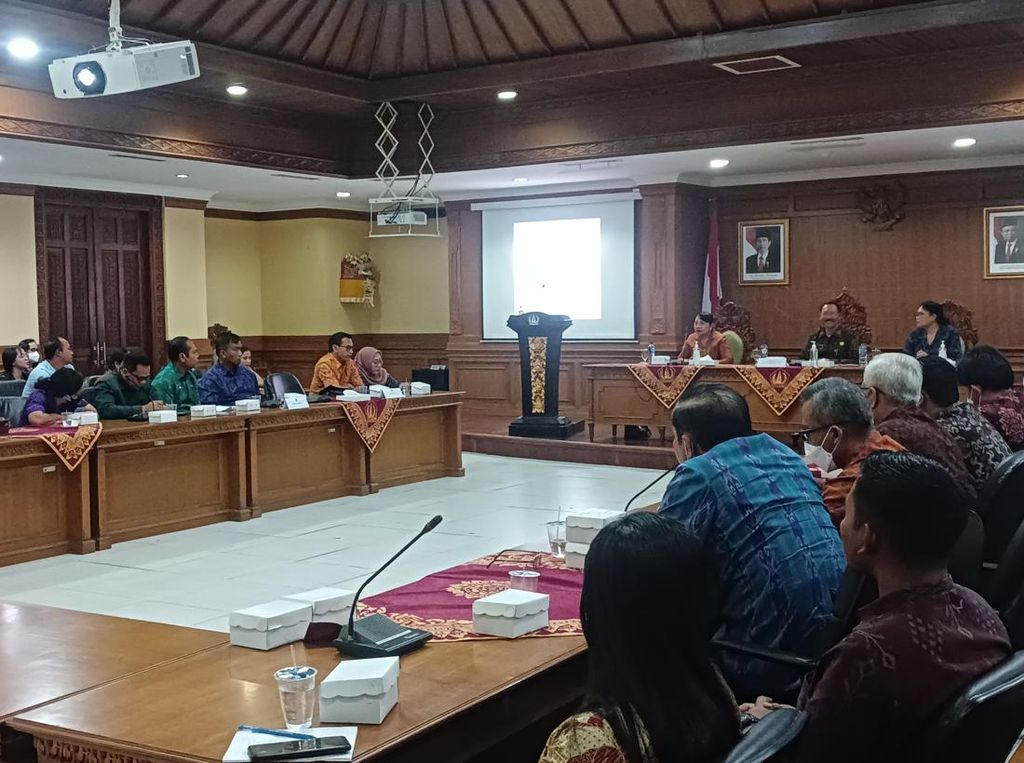 Disperinaker Tegaskan PT MAG Diamond Bodong, Simak Aturan Kerja di LN Disperinaker Tegaskan PT MAG Diamond Bodong, Simak Aturan Kerja di LN