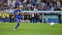 Tiga dari empat penendang pertama Jepang, Takumi Minamino, Takumi Asano, dan Maya Yoshida, gagal.