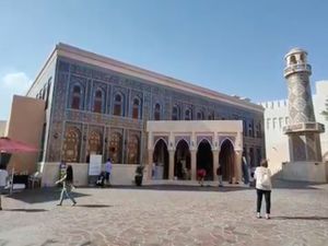 Katara dan Golden Mosque, 2 Masjid Berarsitektur Menakjubkan di Doha Katara dan Golden Mosque, 2 Masjid Berarsitektur Menakjubkan di Doha
