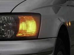 Alasan Lampu Sein Mobil Berbunyi Saat Dinyalakan