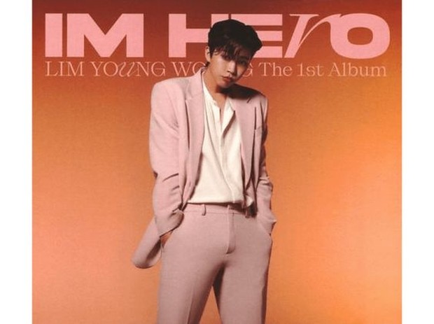 Lim Young Woong di sampul album IM HERO
