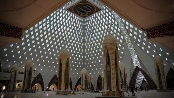 Megahnya Bagian Dalam Masjid Al Jabbar yang Dinanti Warga Bandung