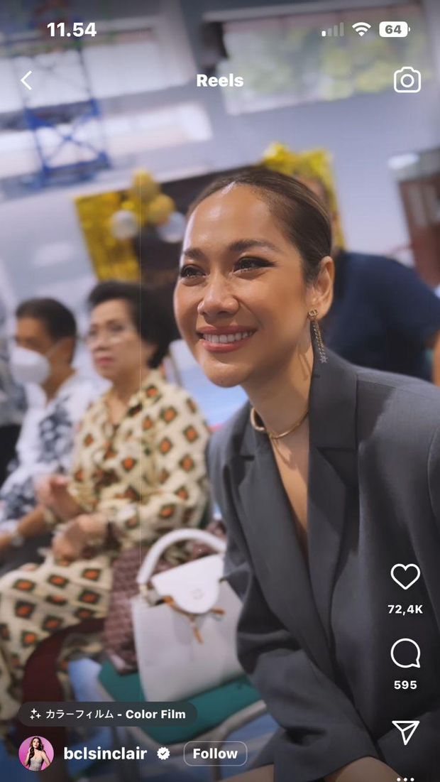 Momen Noah tampil di acara kelulusan