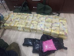 6 Fakta Heboh 2 Oknum TNI Bawa 40 Ribu Ekstasi dan Sabu Puluhan Kilo 6 Fakta Heboh 2 Oknum TNI Bawa 40 Ribu Ekstasi dan Sabu Puluhan Kilo