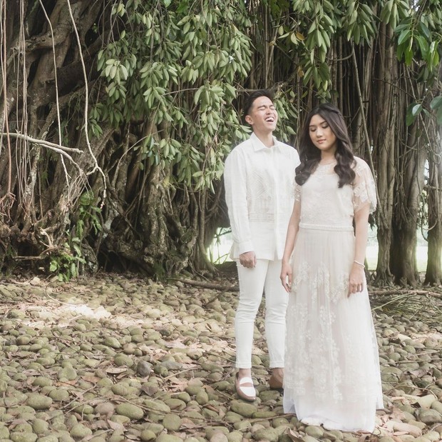 Busana Pre-Wedding Ala Erina Gudono & Kaesang Pangarep