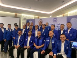 PAN Kenalkan 20 Kader Baru, Ada Artis Uya Kuya hingga Purnawirawan