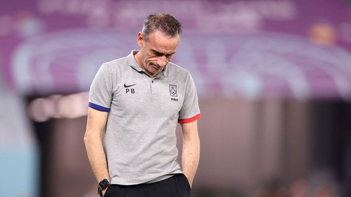 Paulo Bento DOHA, QATAR - DECEMBER 05: Paulo Bento, Head Coach of Korea Republic, reacts during the FIFA World Cup Qatar 2022 Round of 16 match between Brazil and South Korea at Stadium 974 on December 05, 2022 in Doha, Qatar. (Photo by Maddie Meyer - FIFA/FIFA via Getty Images)