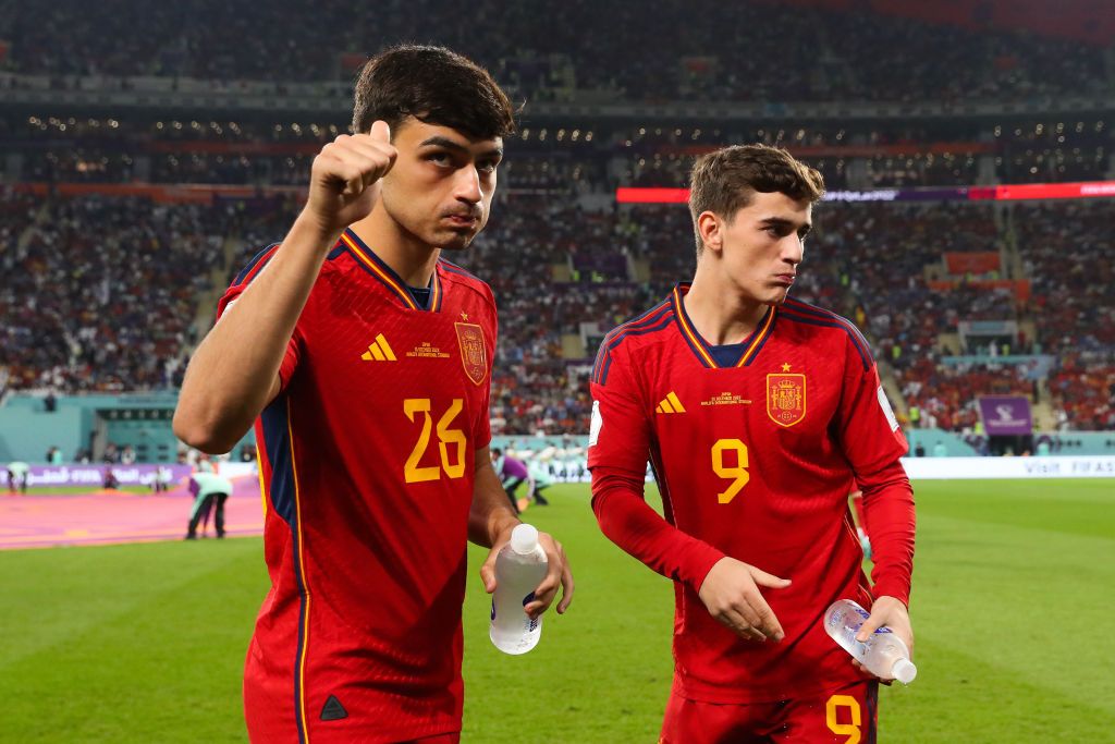 DOHA, QATAR - DECEMBER 01: Pedri and Gavi of Spain during the FIFA World Cup Qatar 2022 Group E match between Japan and Spain at Khalifa International Stadium on December 01, 2022 in Doha, Qatar. (Photo by Alex Livesey - Danehouse/Getty Images)