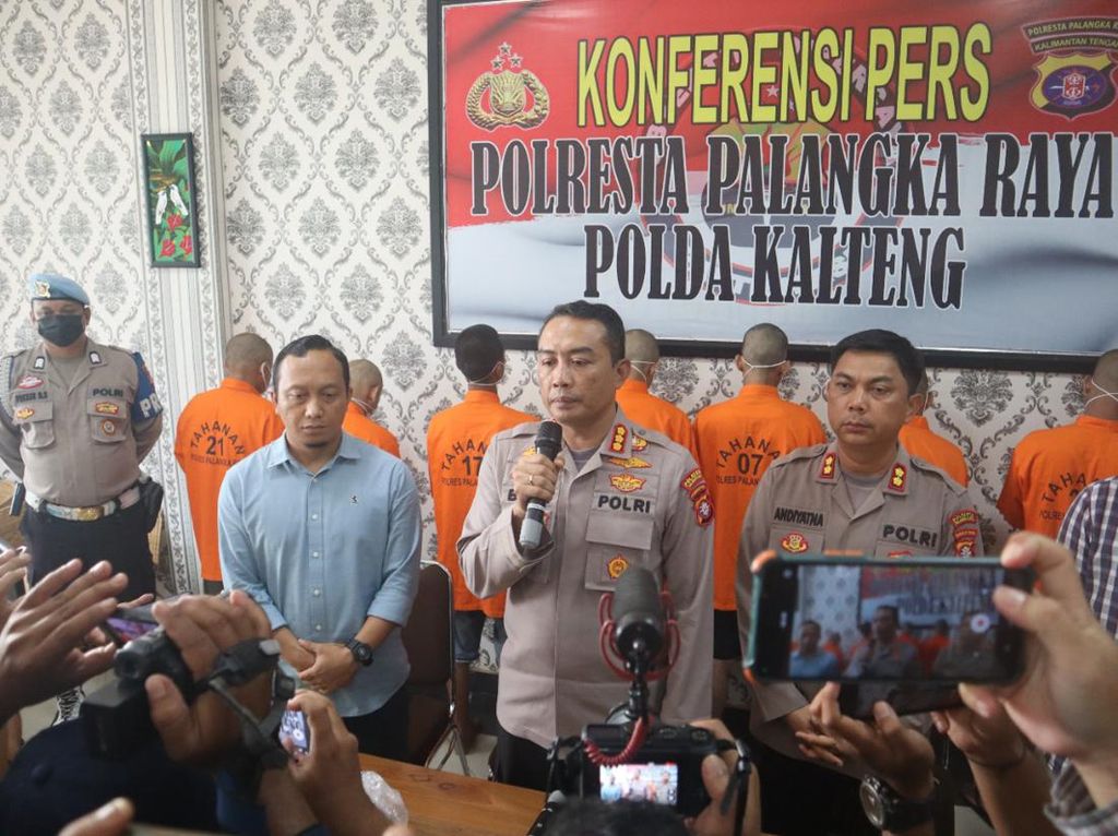 Polisi di Palangkaraya Tewas Dibunuh Usai Minta Uang-Sabu di Kampung Narkoba Polisi di Palangkaraya Tewas Dibunuh Usai Minta Uang-Sabu di Kampung Narkoba