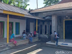 Polisi Akan Paksa Ponpes Bila Tetap Tolak Evakuasi Saat Semeru Genting