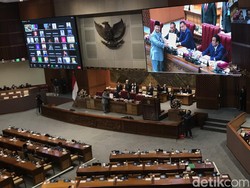 DPR Sahkan RUU Kerja Sama Bidang Pertahanan RI-Singapura dan RI-Fiji