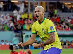 Richarlison Tiru Rodrygo Sentuh Kaki Ronaldo, Biar Ketularan Jago?