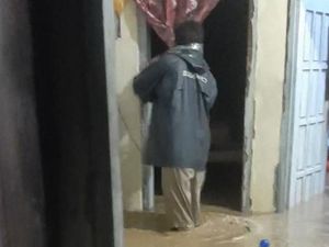 Diguyur Hujan Satu Jam, Desa Ngares Trenggalek Banjir Diguyur Hujan Satu Jam, Desa Ngares Trenggalek Banjir